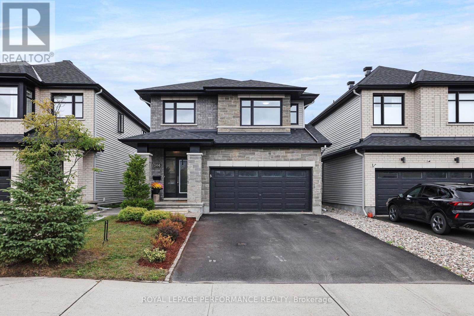 266 Shinleaf Crescent