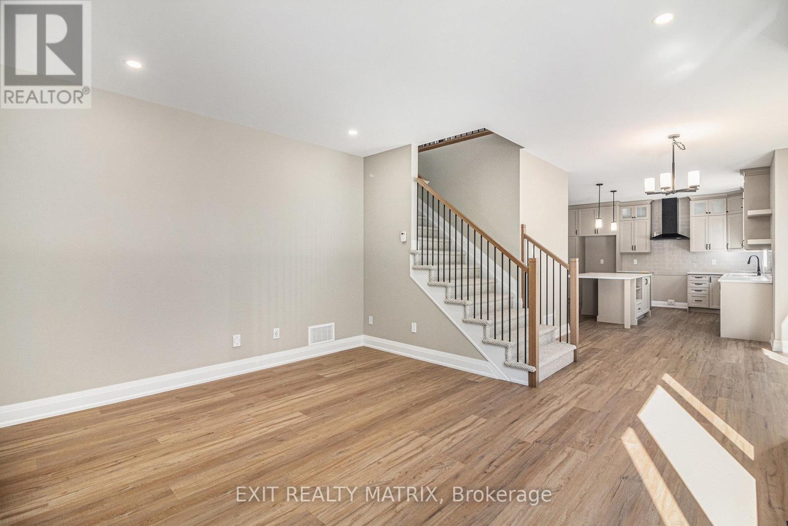 1375 Fribourg Street