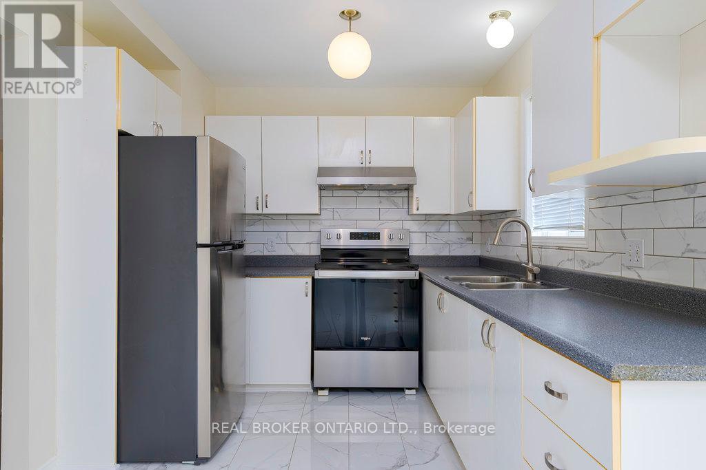 8 Drayton Private