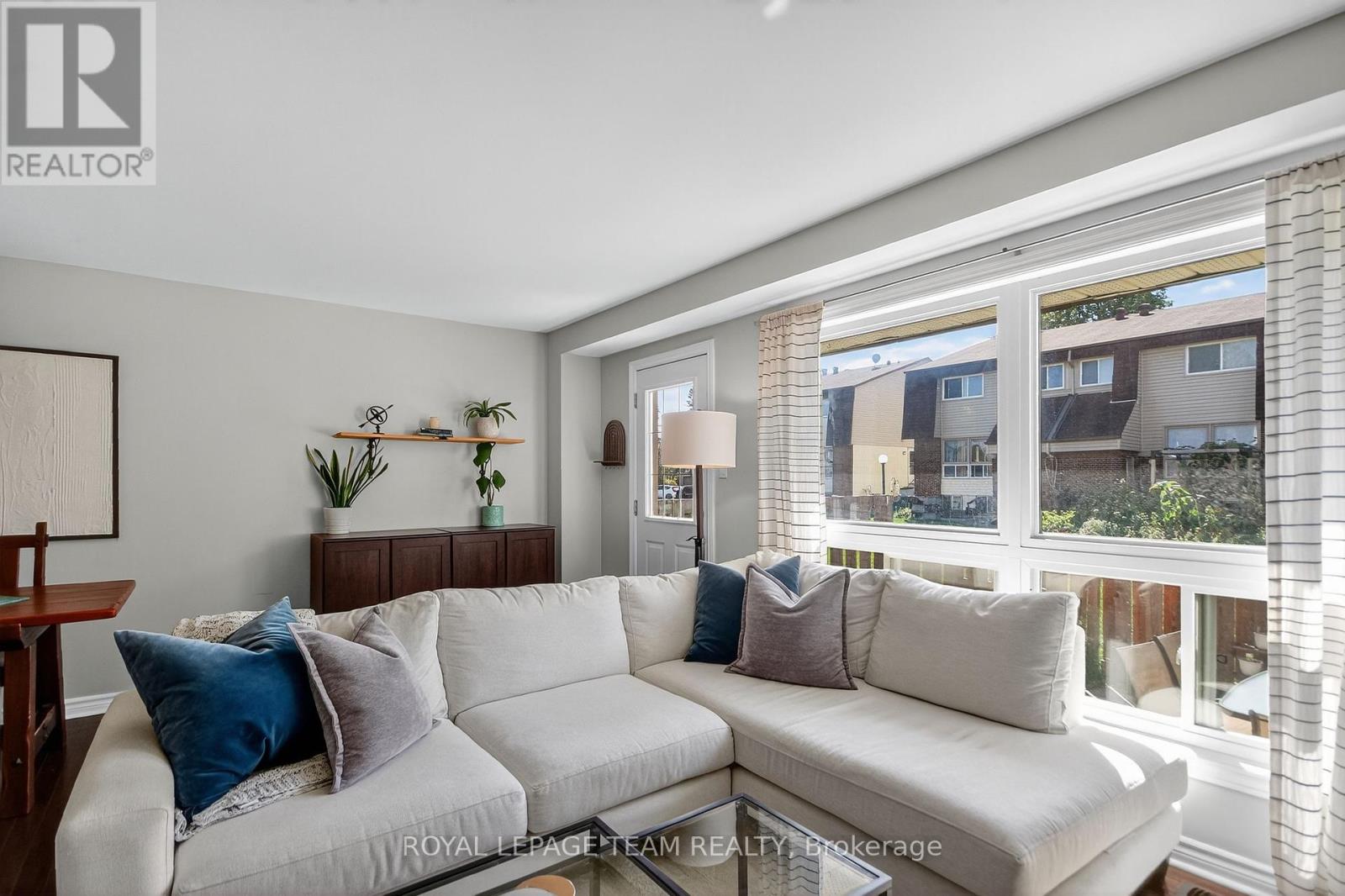1e Seyton Drive