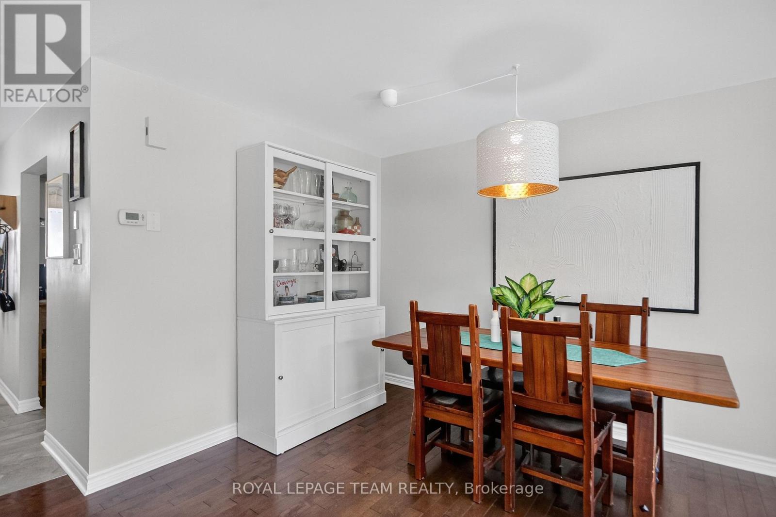 1e Seyton Drive