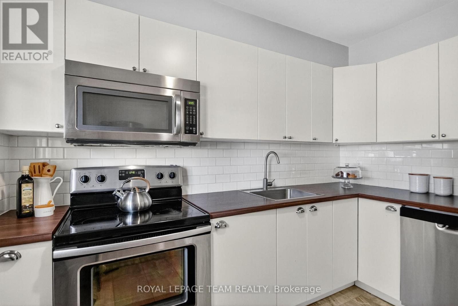 1e Seyton Drive