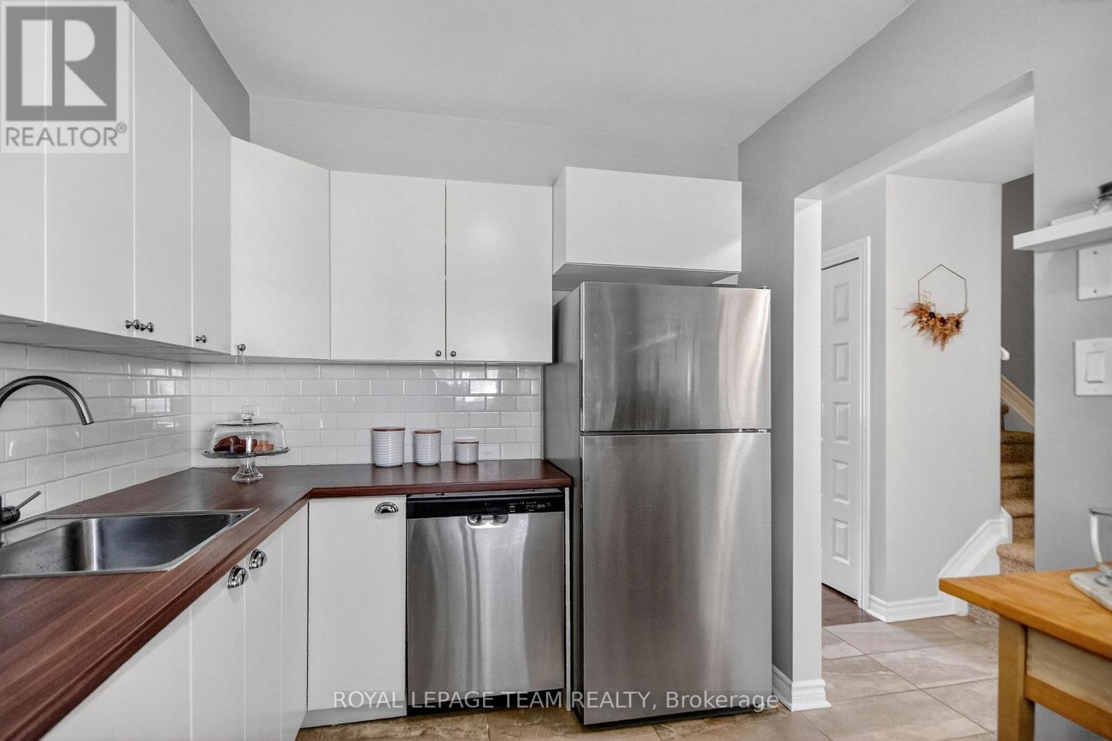 1e Seyton Drive