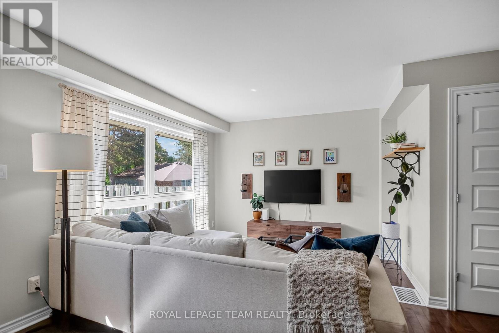 1e Seyton Drive