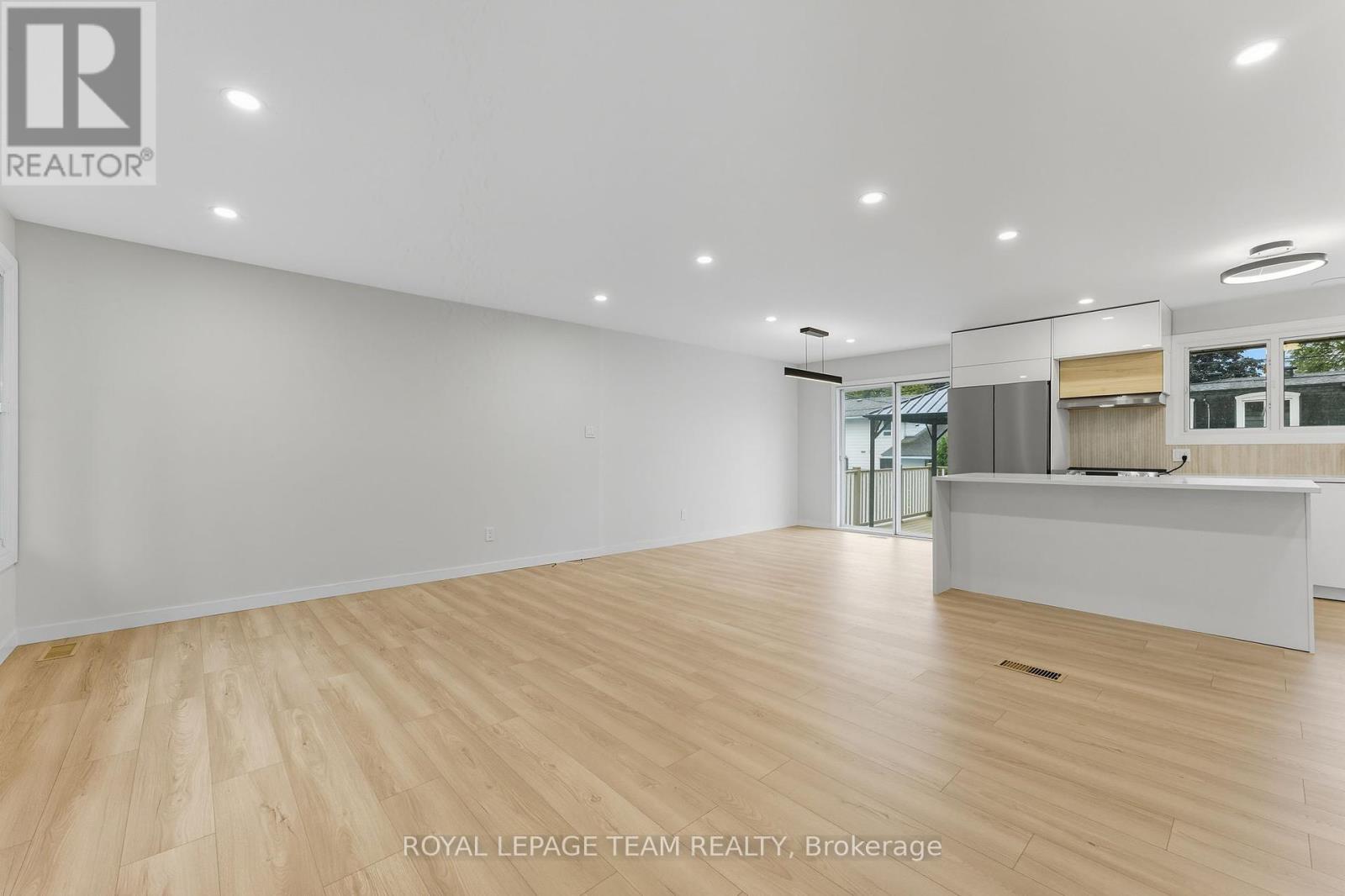 1856 Playfair Drive