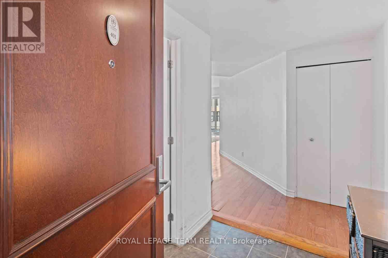 401 - 234 Rideau Street