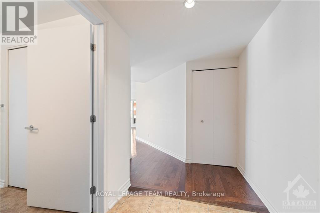 401 - 234 Rideau Street