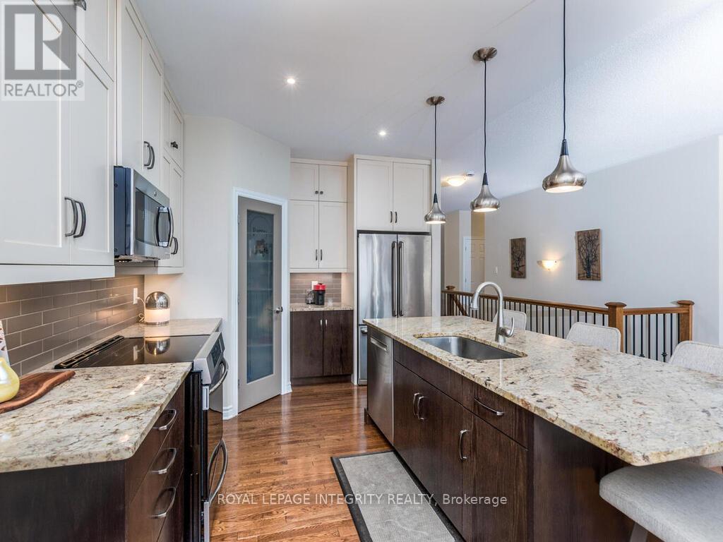 112 Elfin Grove