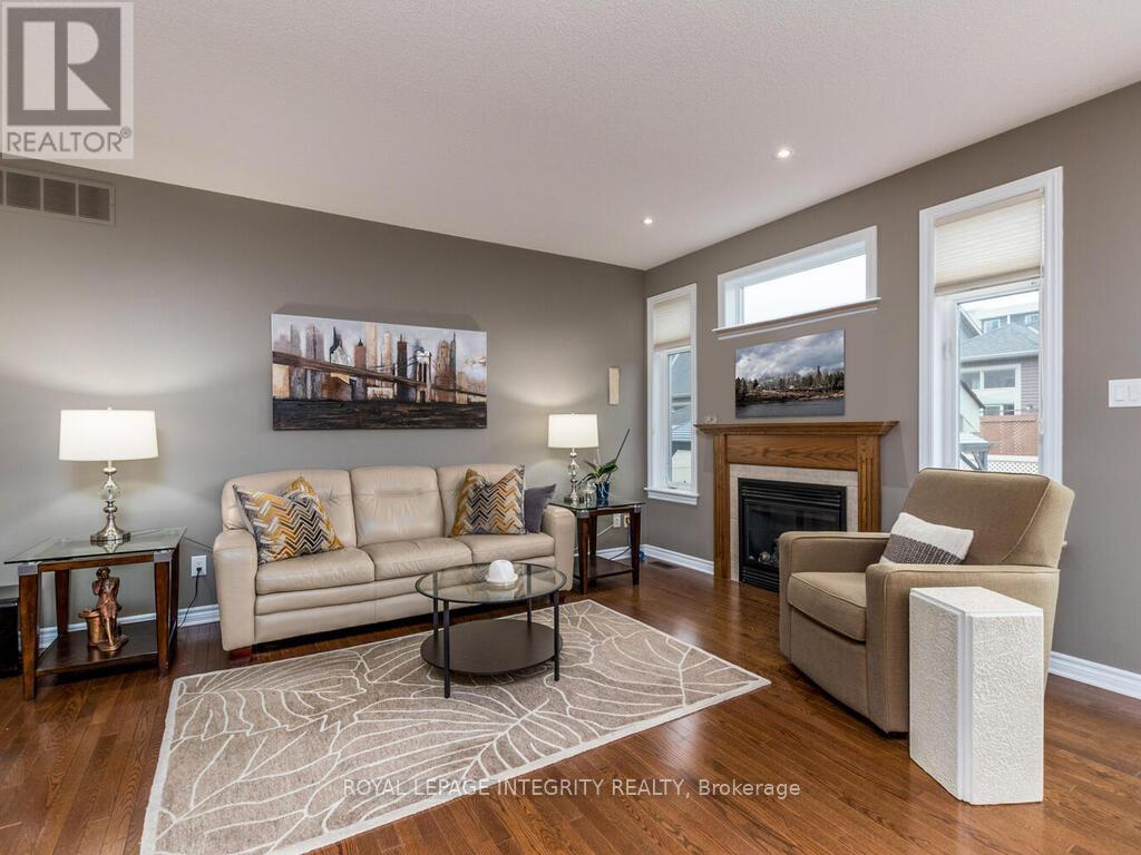 112 Elfin Grove