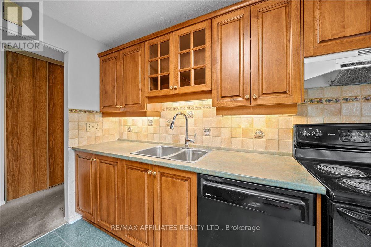 1610 Schouten Drive