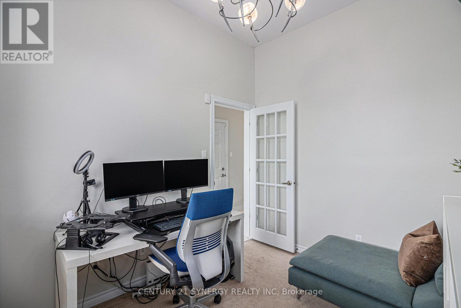 2479 Esprit Drive