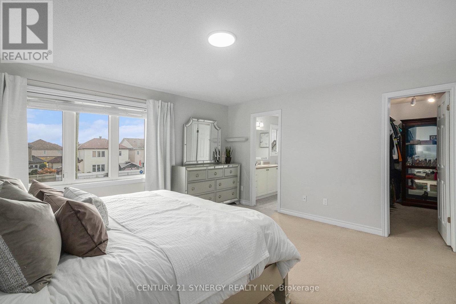 2479 Esprit Drive