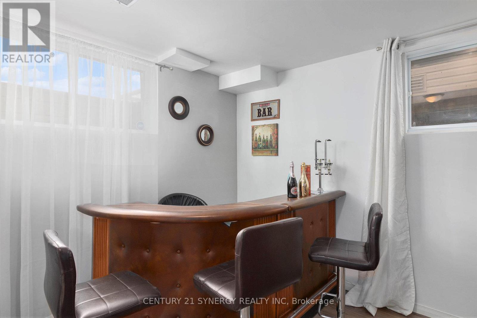 2479 Esprit Drive