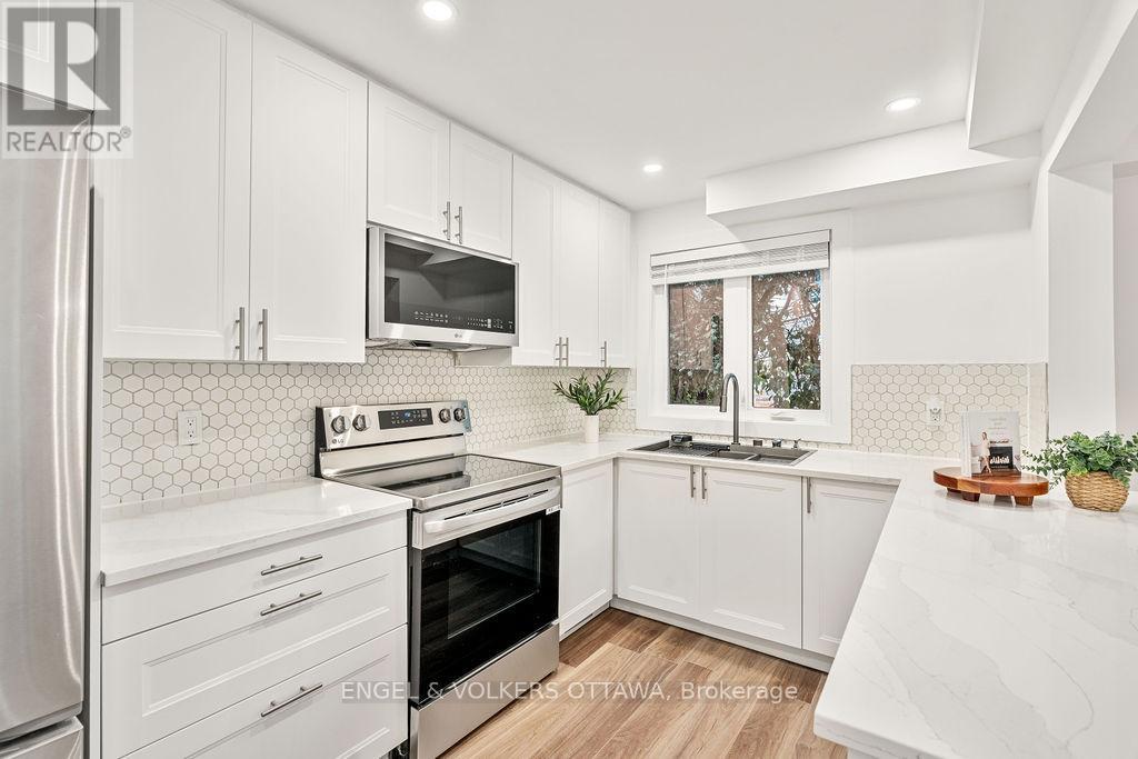 12 Bayside Private