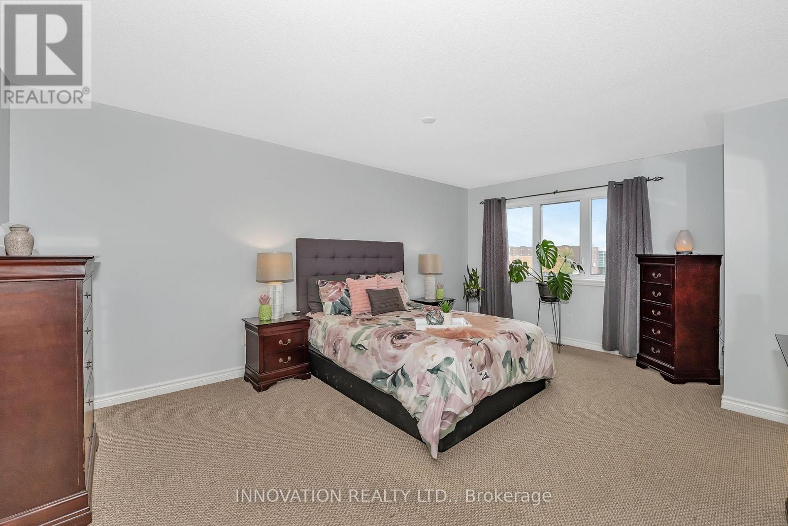 146 Silvermoon Crescent