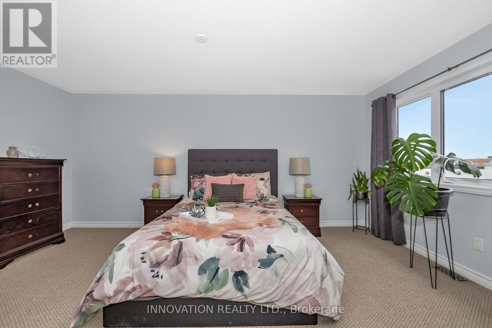 146 Silvermoon Crescent