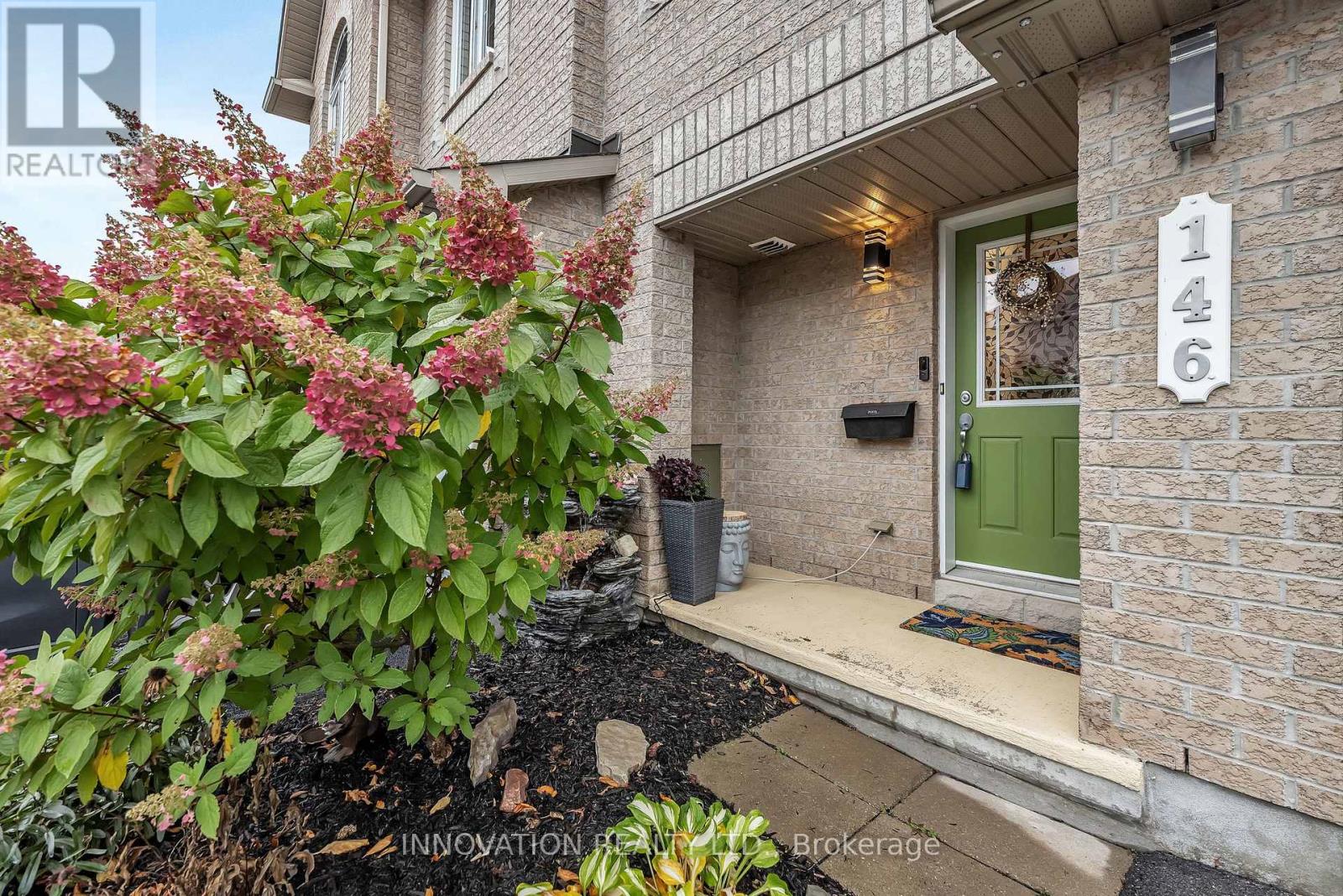 146 Silvermoon Crescent