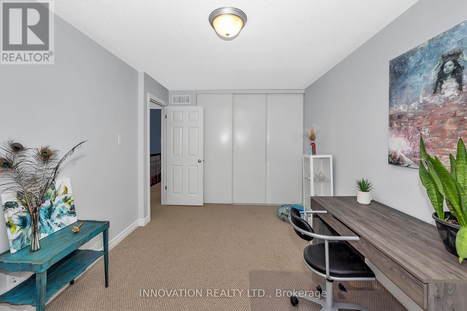 146 Silvermoon Crescent