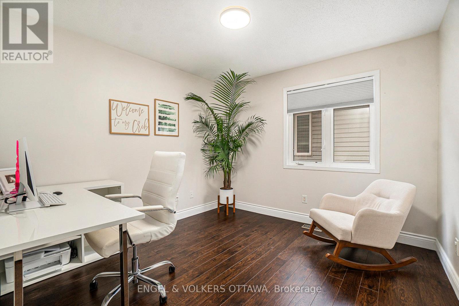 2399 Glandriel Crescent