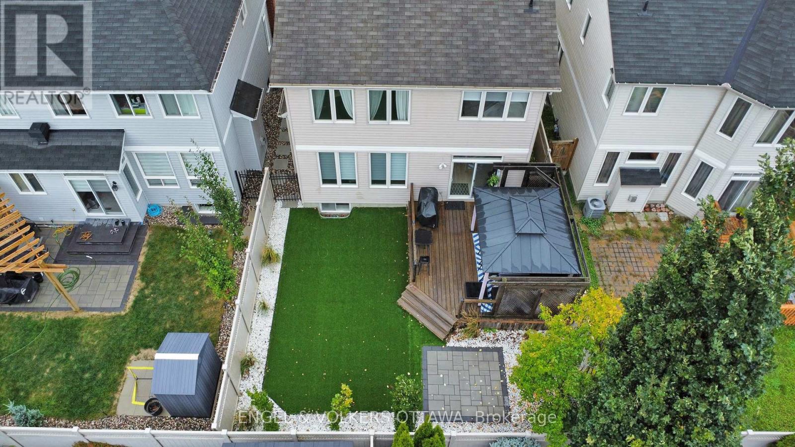 2399 Glandriel Crescent