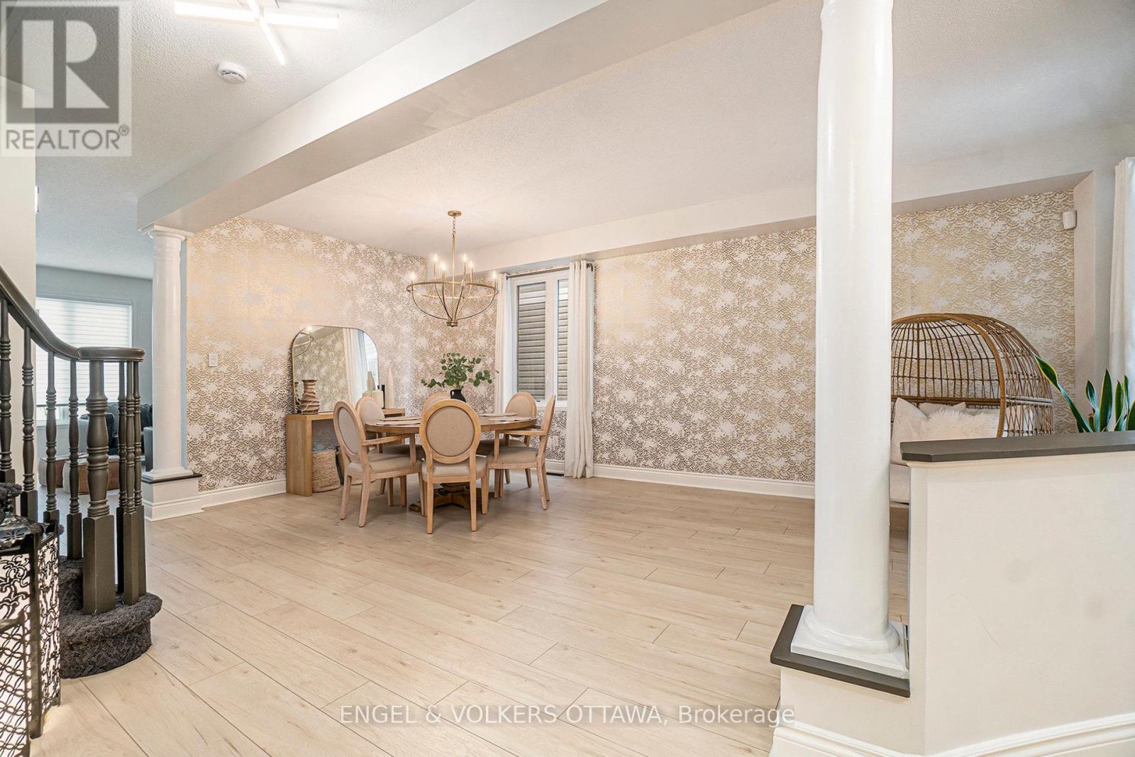 2399 Glandriel Crescent