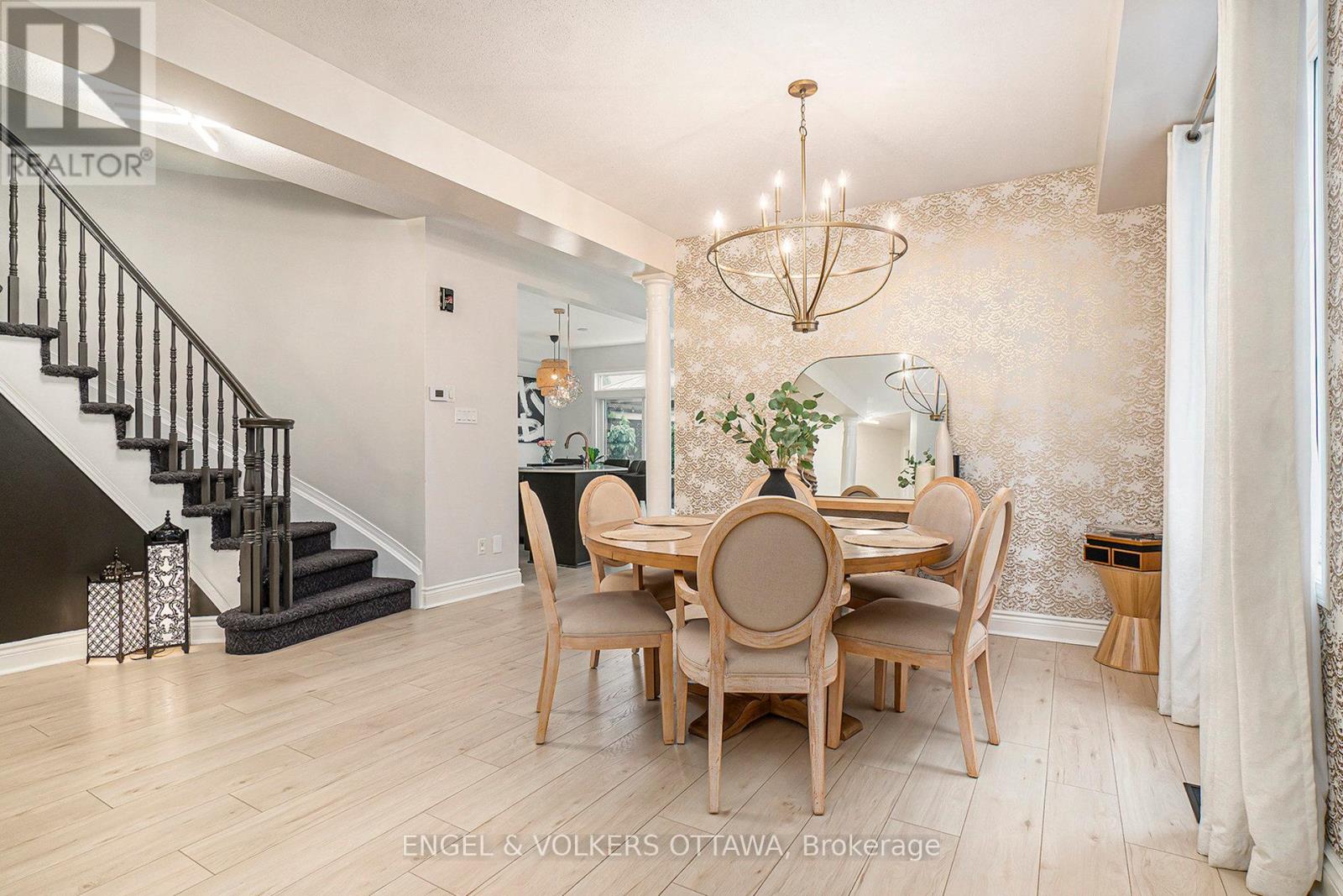 2399 Glandriel Crescent
