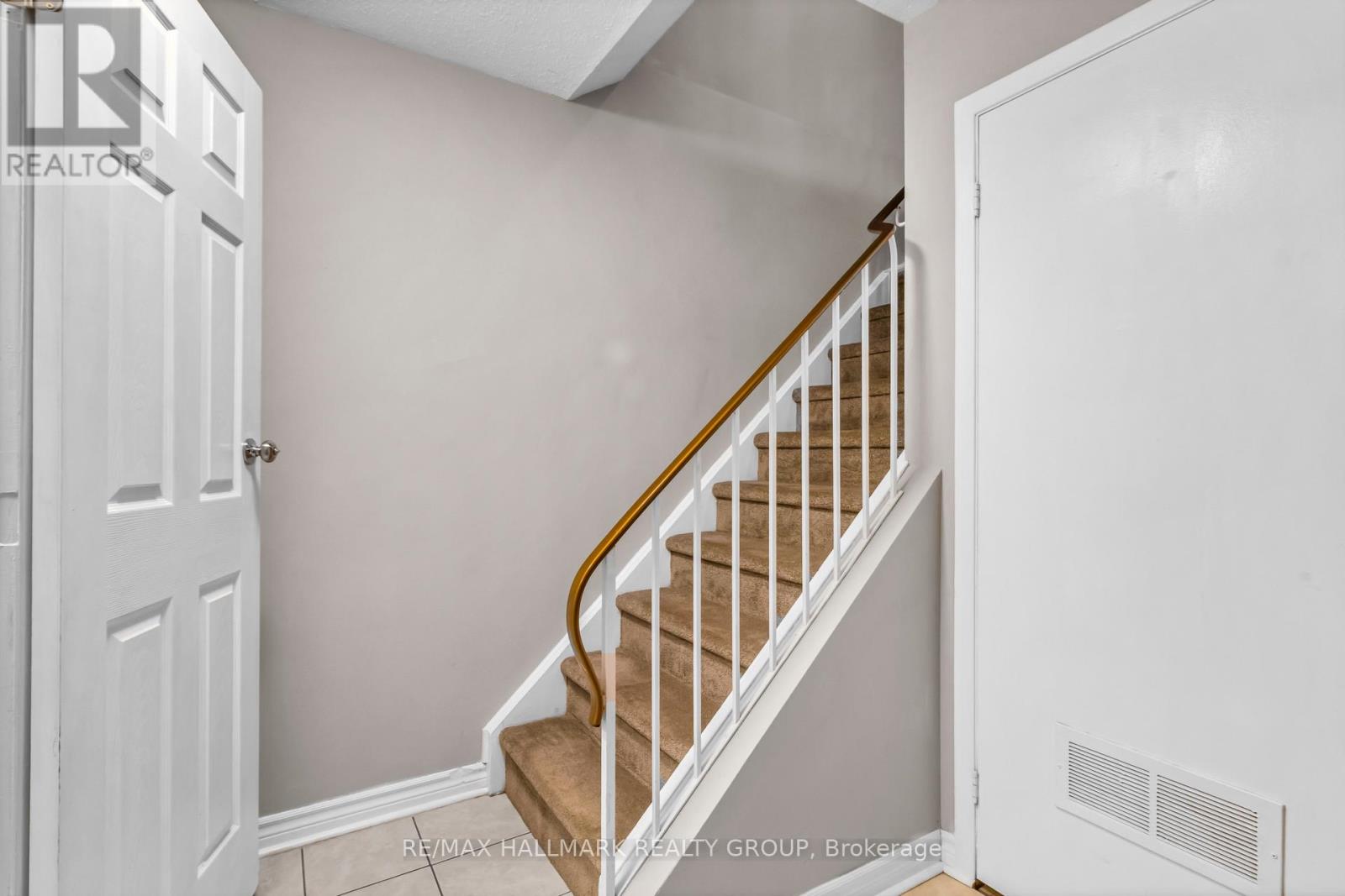 1 - 460 Fenerty Court