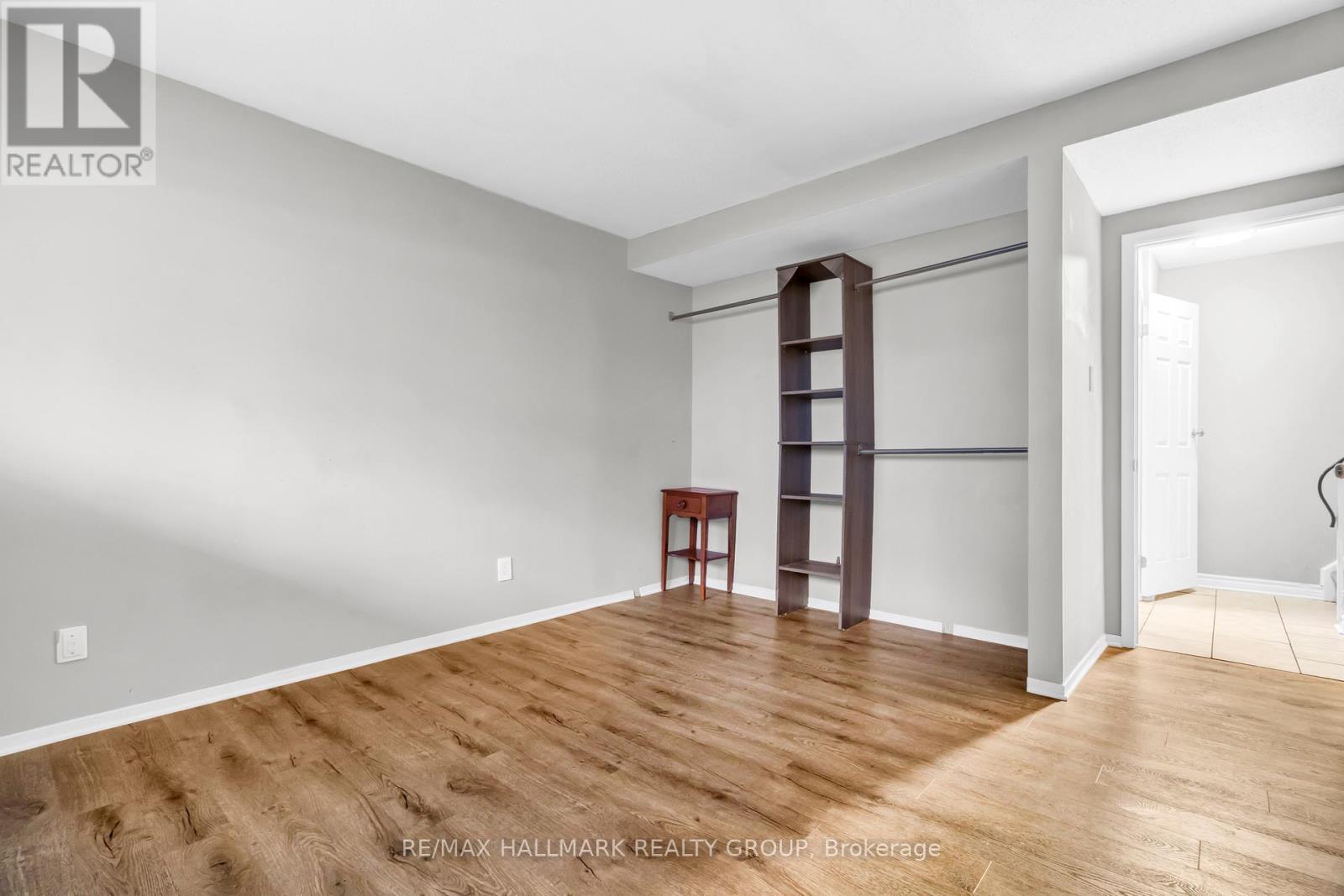 1 - 460 Fenerty Court