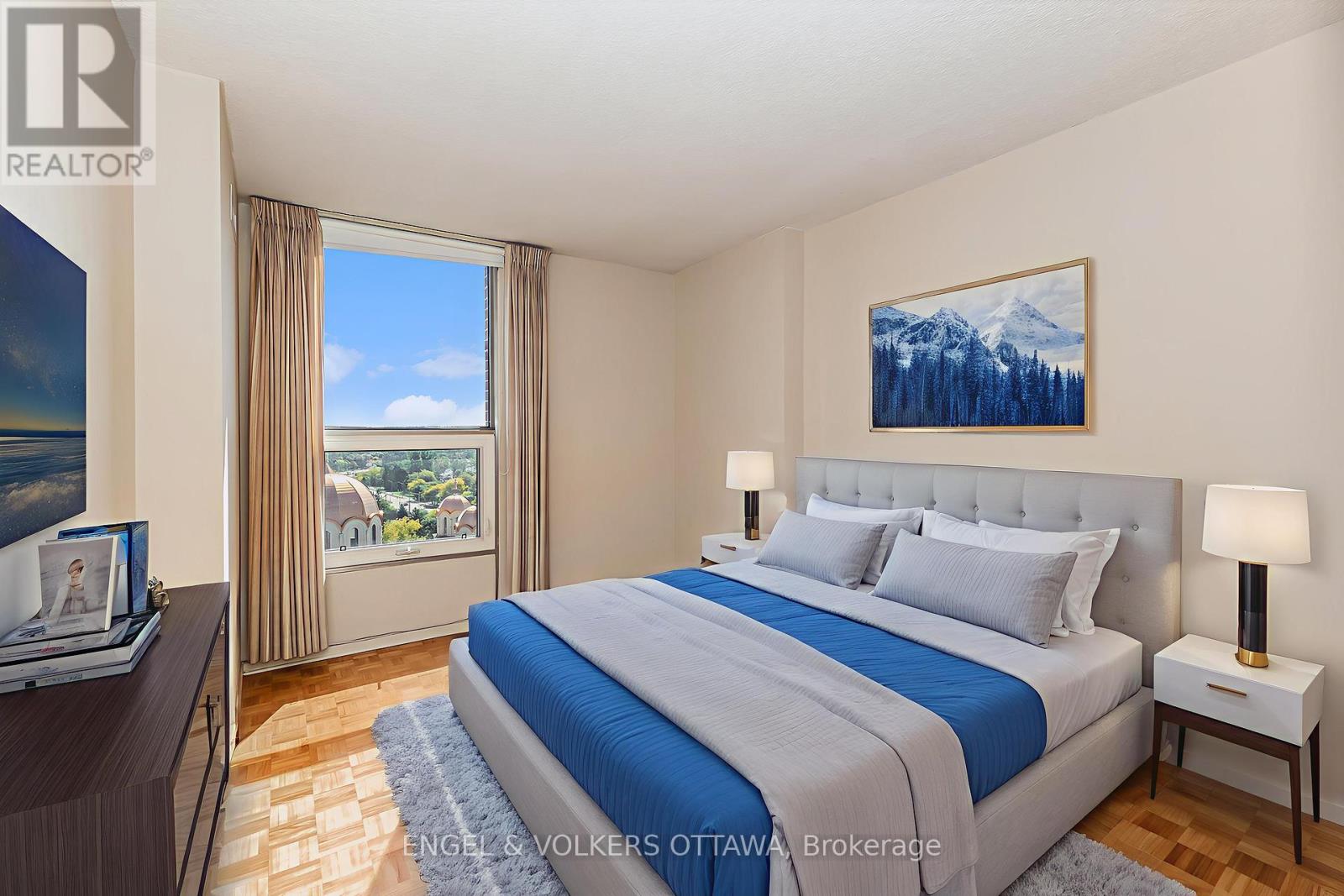 1110 - 2951 Riverside Drive