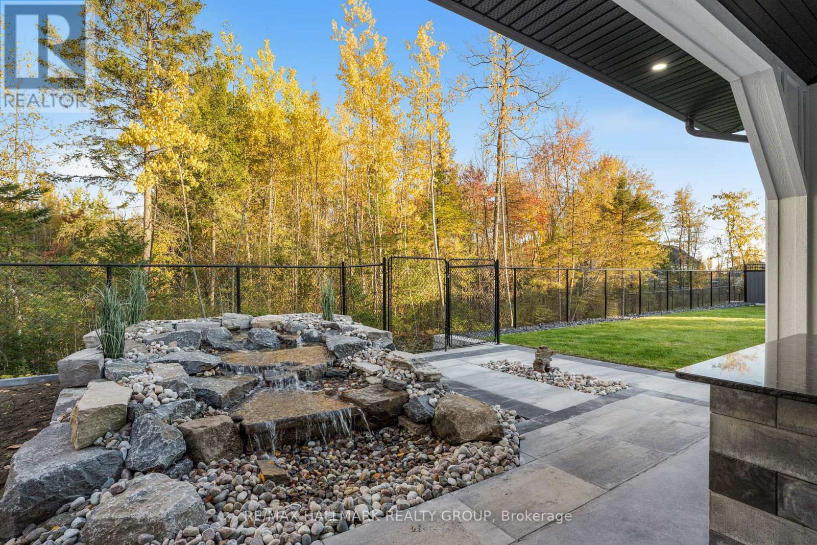 55 De La Seignerie Estates E