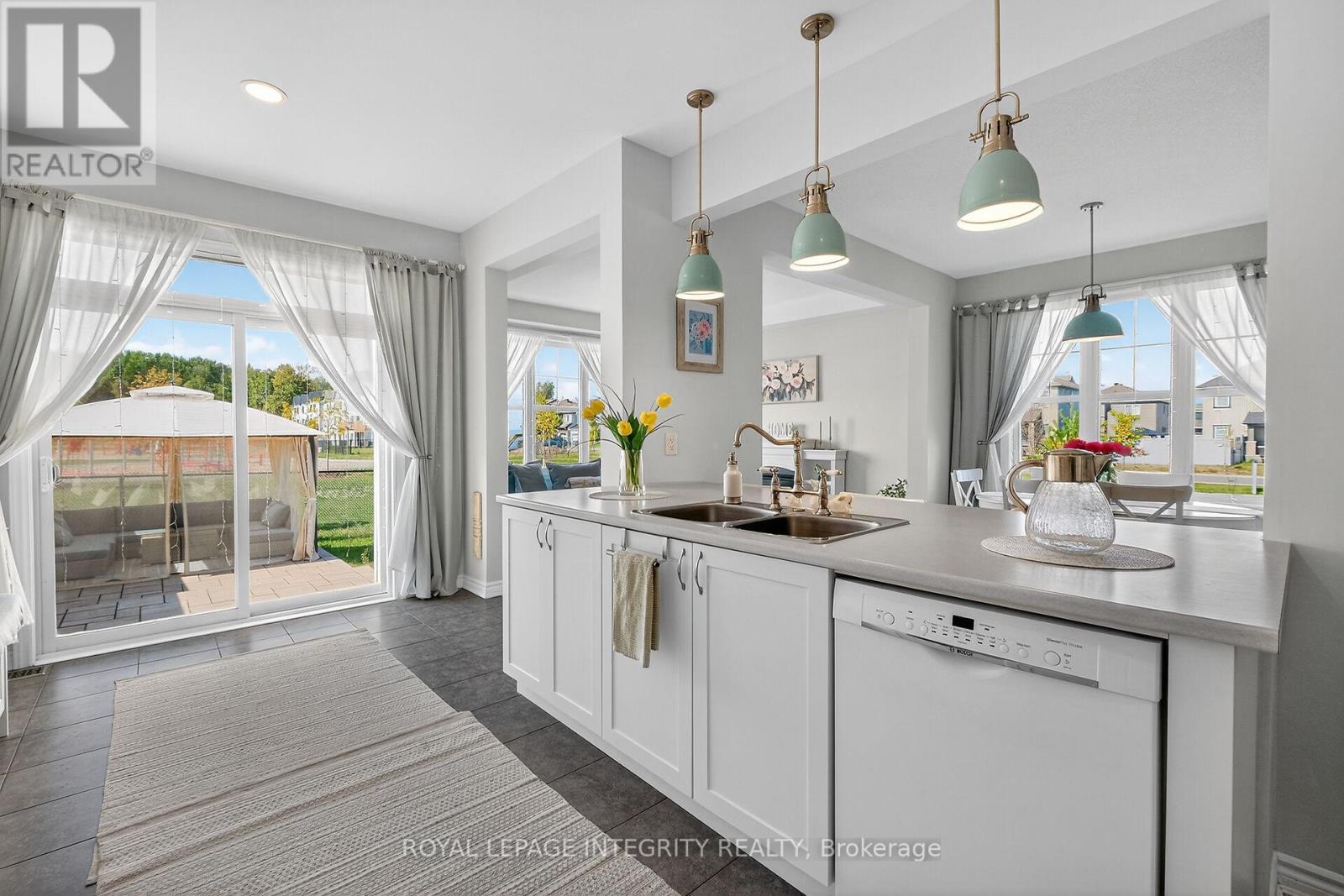 1112 Apolune Street