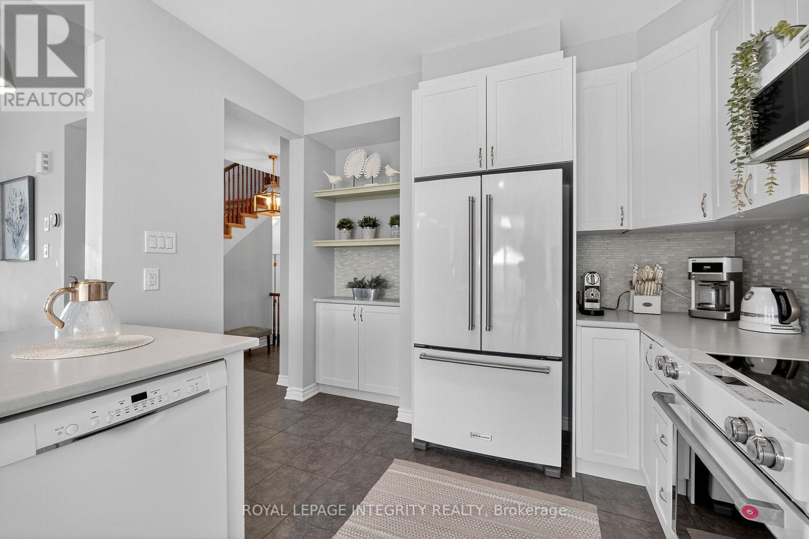 1112 Apolune Street