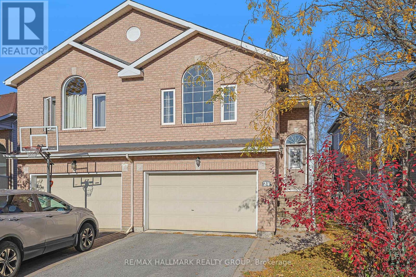 24 Castle Glen Crescent