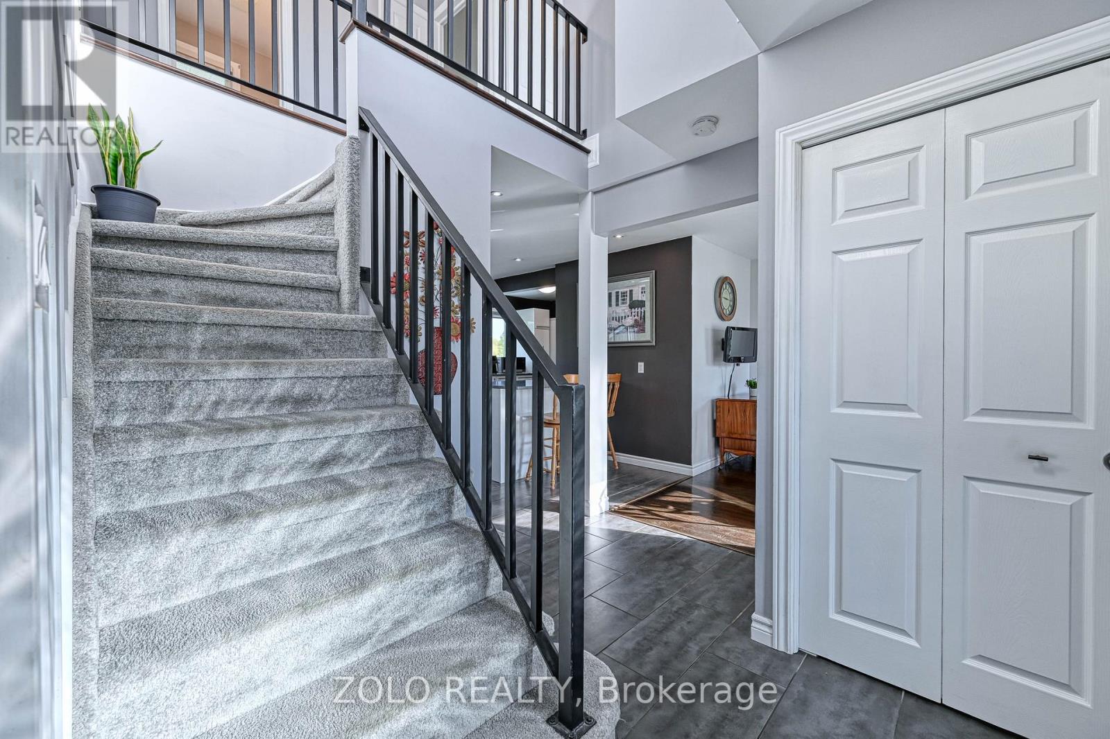 2 Cambridge Court