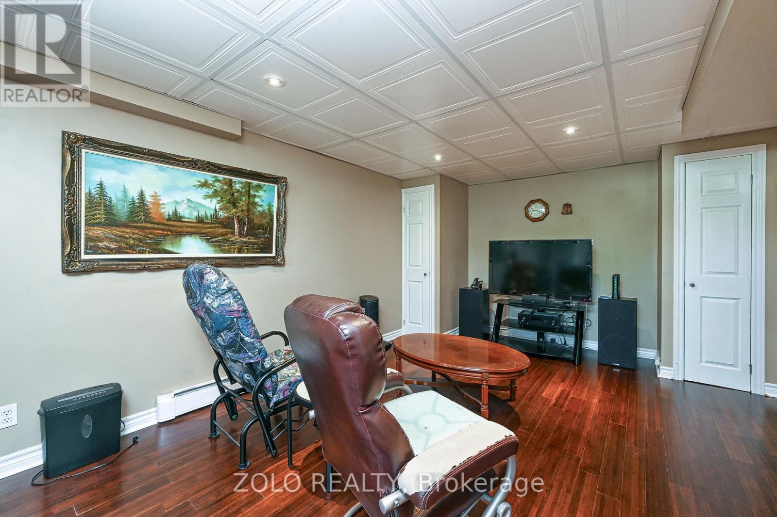 2 Cambridge Court