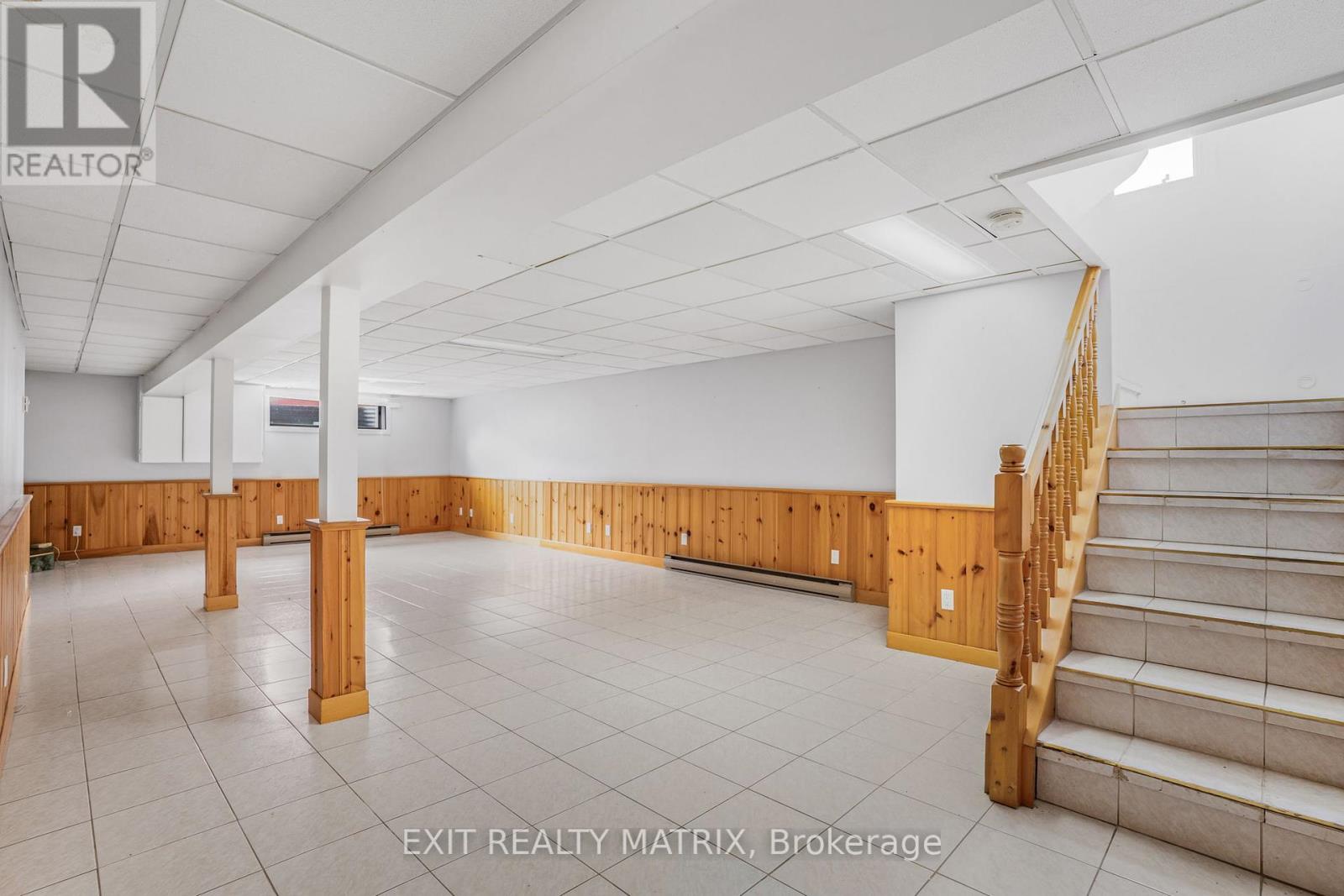 323 Longueuil Street