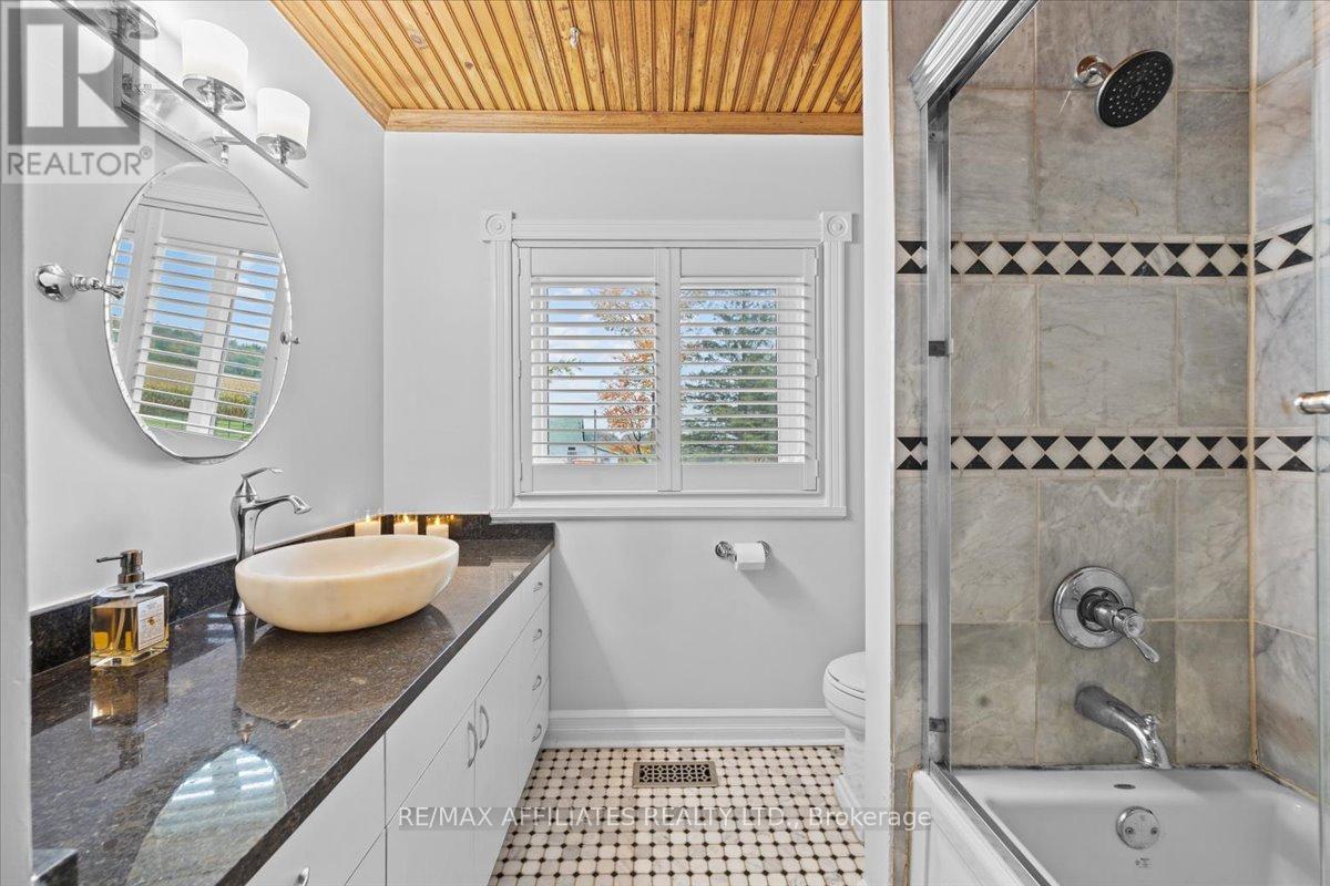 565 Vinette Road