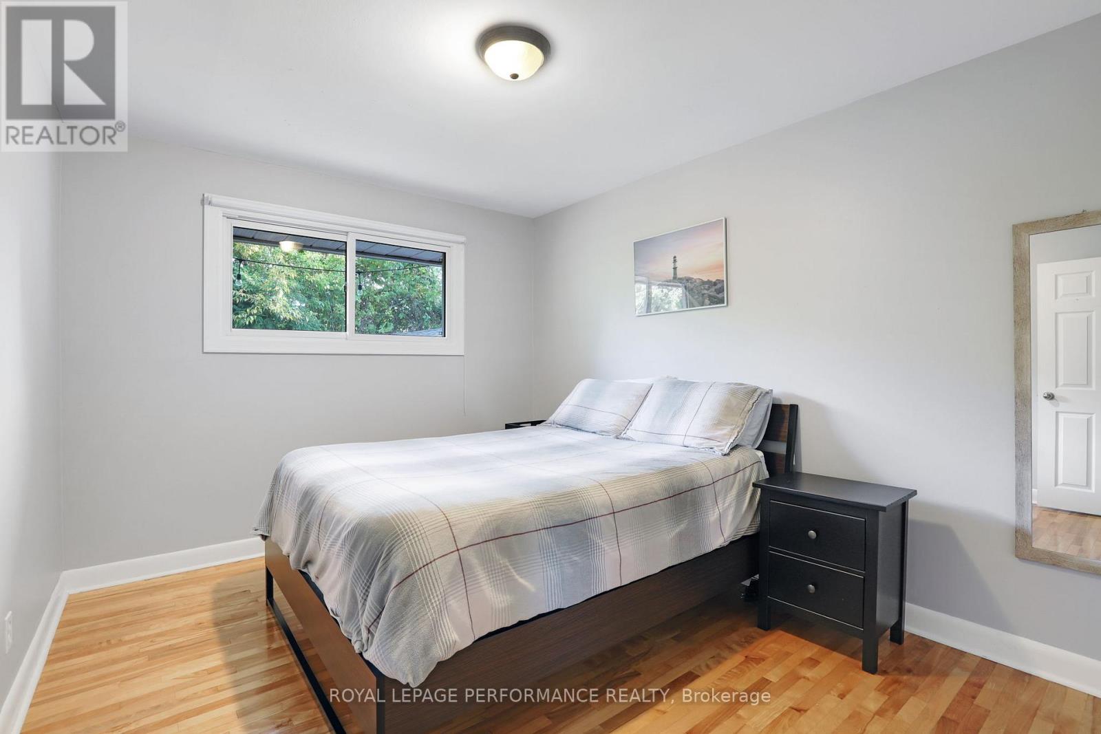 1347 Highgate Road