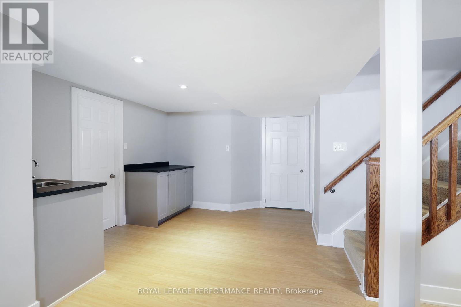 1347 Highgate Road