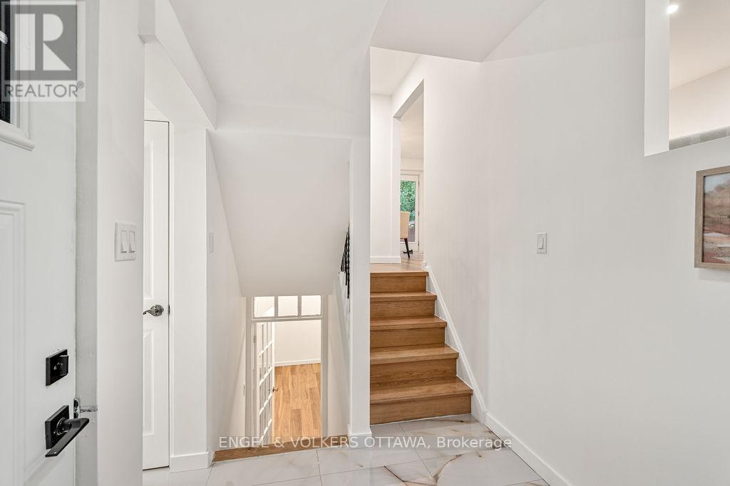 12 Bayside Private
