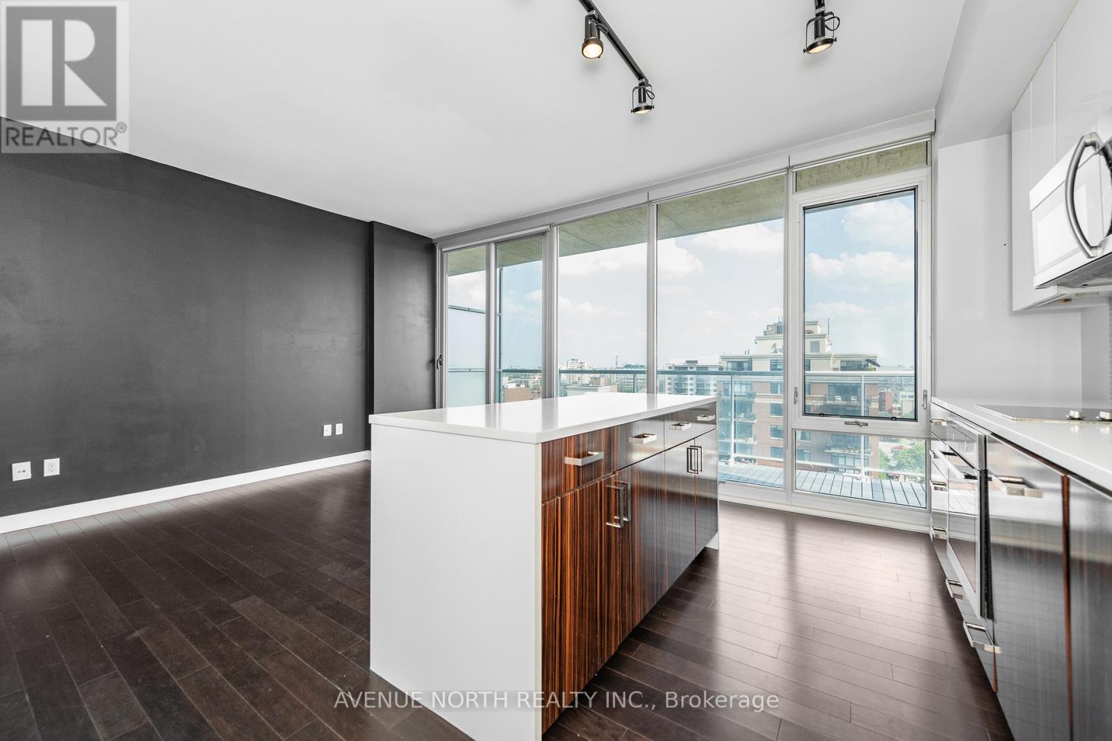 1109 - 300 Lisgar Street