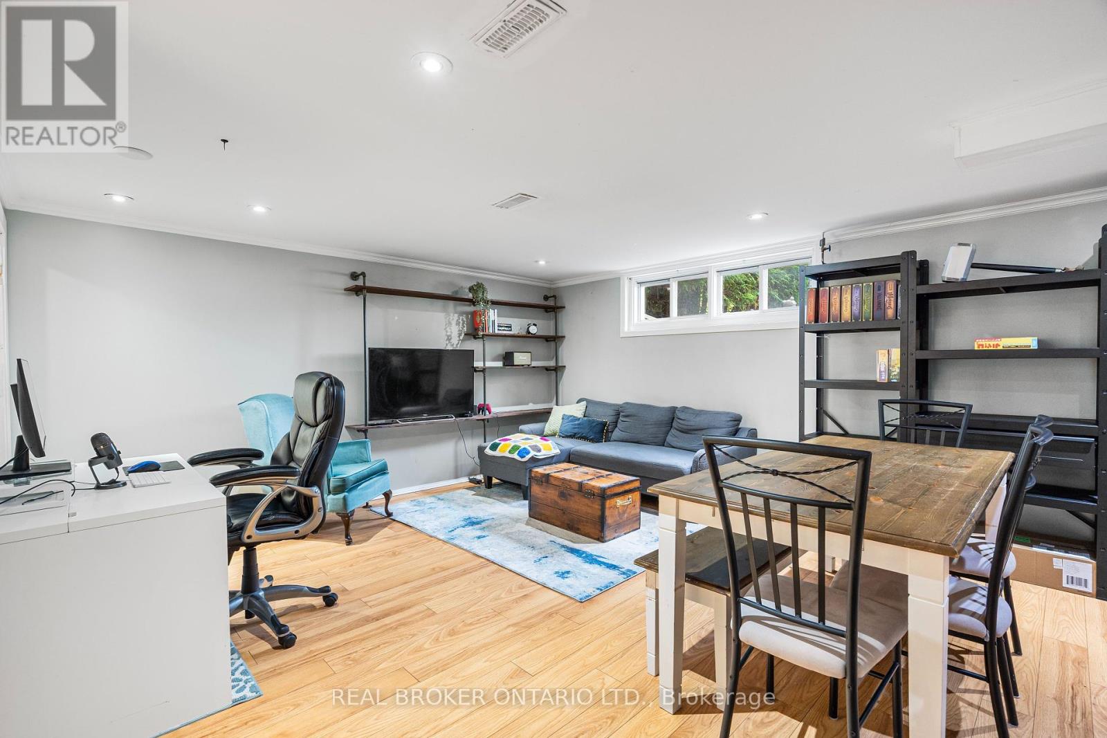 1003 Silver Street