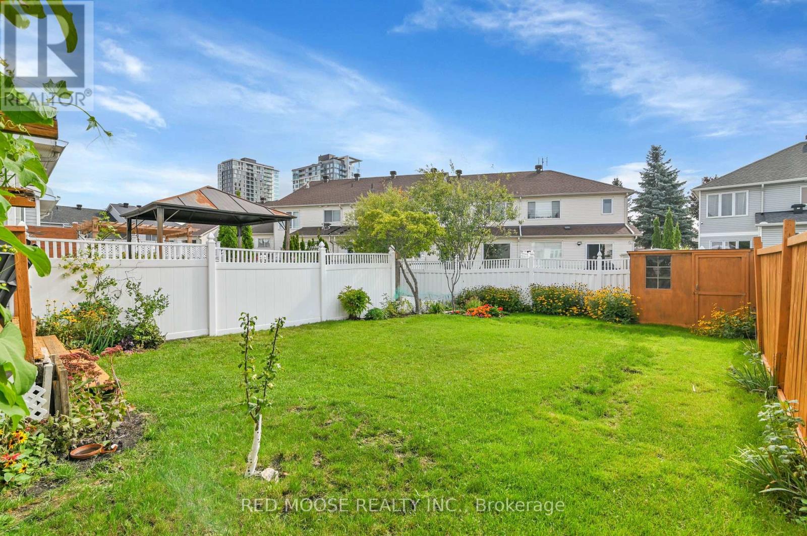 4569 Ogilvie Walk Crescent
