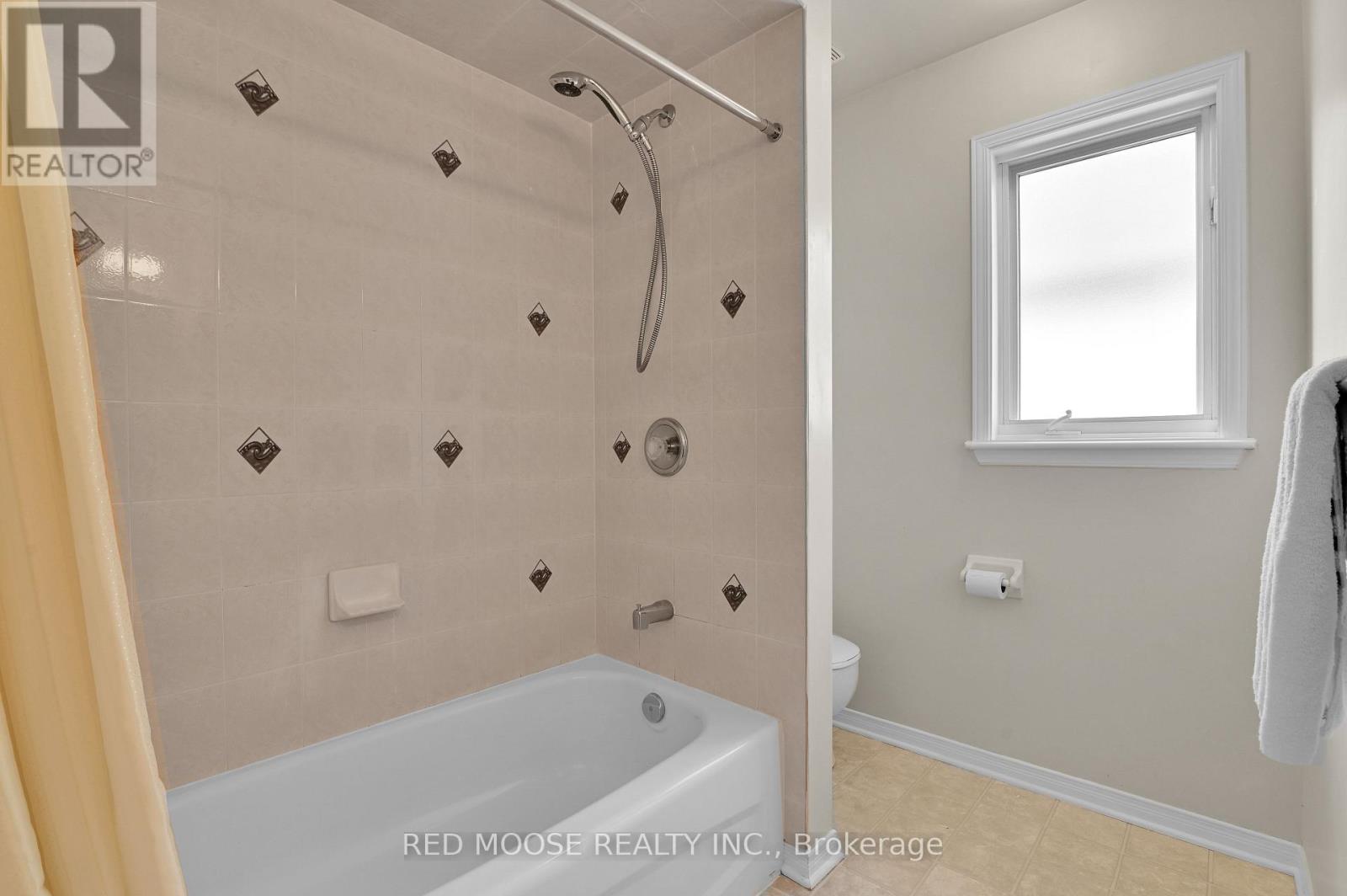 4569 Ogilvie Walk Crescent