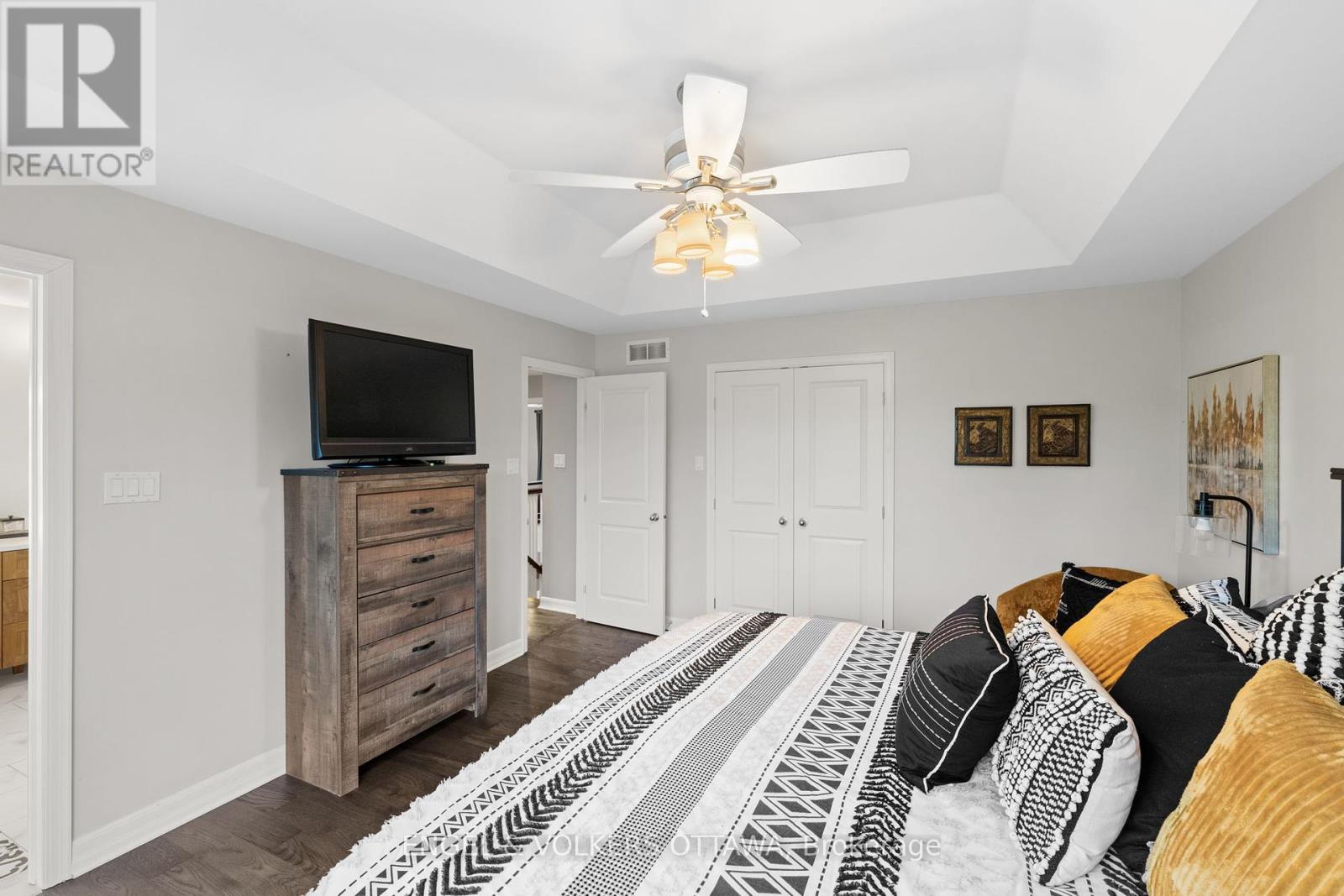 511 Erinwoods Circle