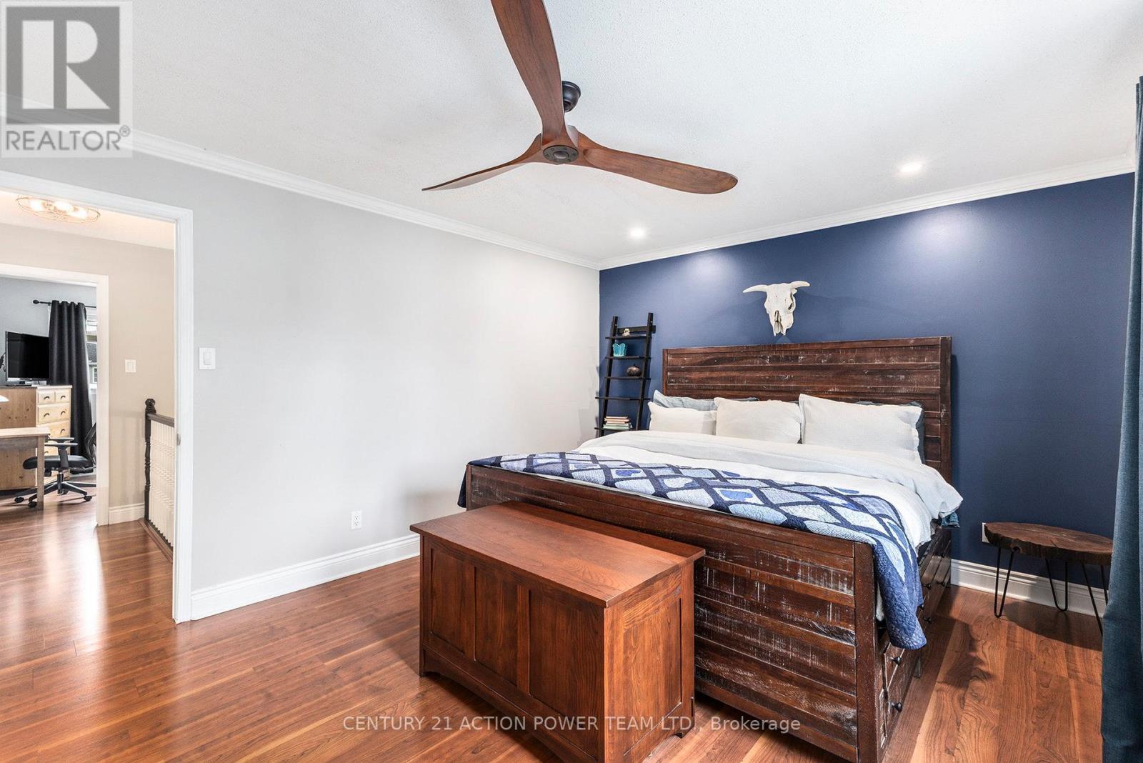 1017 Sheenboro Crescent