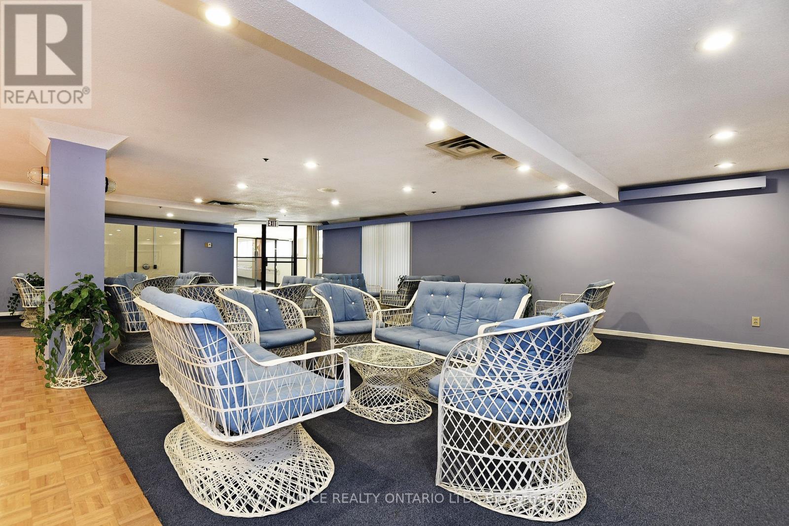 303 - 1500 Riverside Drive