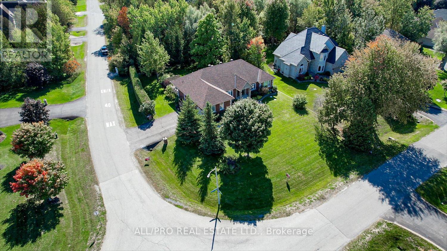 1238 Tintern Drive W