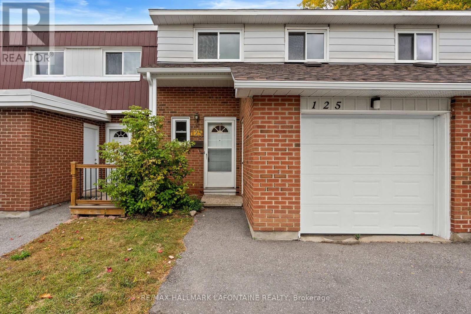 190 - 125 The Rockery Private