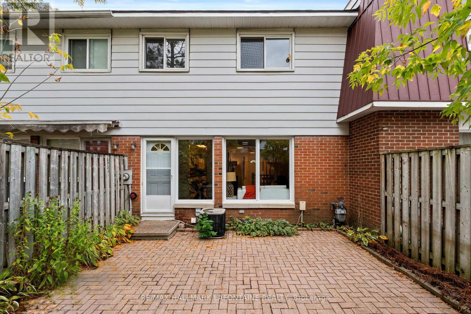 190 - 125 The Rockery Private